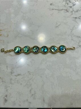 Kendra Scott Abalone Disc Gold Bracelet with Iridescent Green-Blue Accents